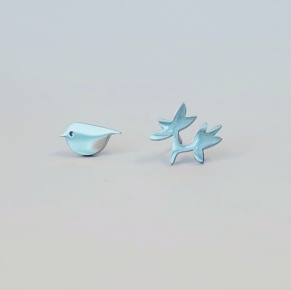 Set of cute bird and branch stainless steel stud push back earrings - Picture 2 of 4